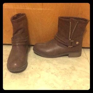 Women’s size 8 brown boots ❗️👢😀